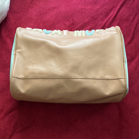 DK Bags NWT Vacay Mode Shoulder Overnight Duffle Adjustable Crossbody Strap - Picture 5 of 17